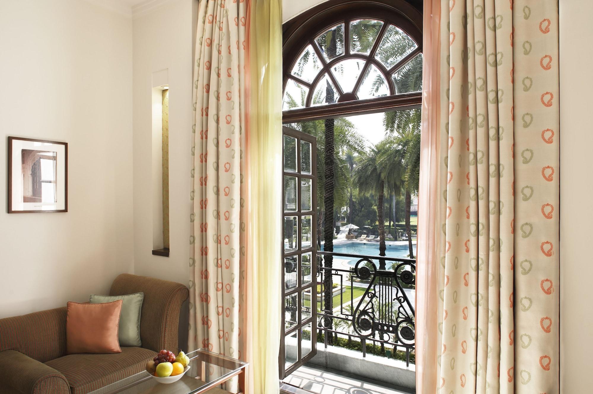 Hotel Taj Mahal, Lucknow Zewnętrze zdjęcie