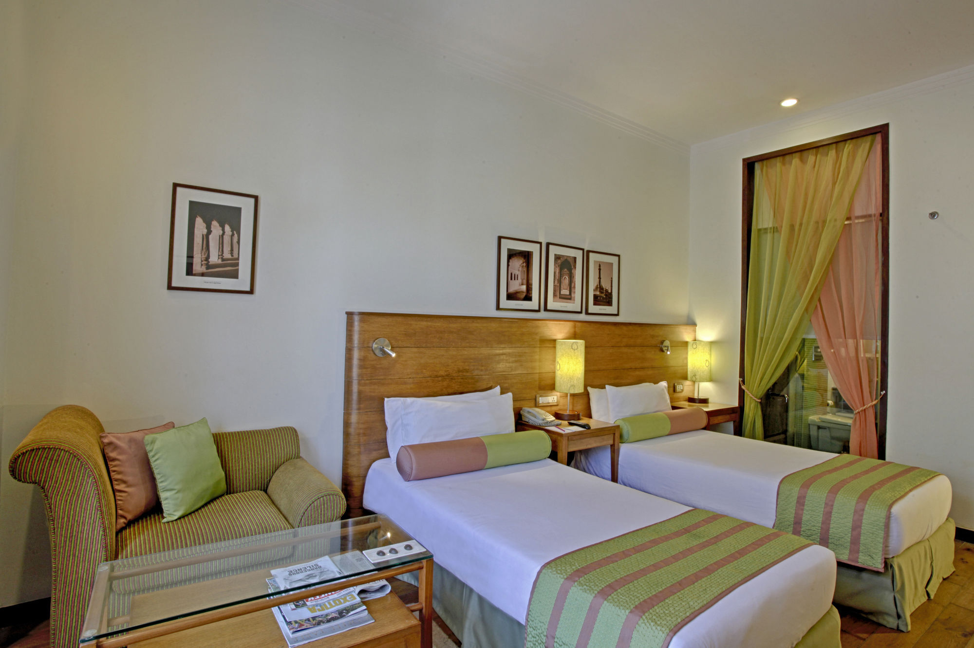 Hotel Taj Mahal, Lucknow Zewnętrze zdjęcie