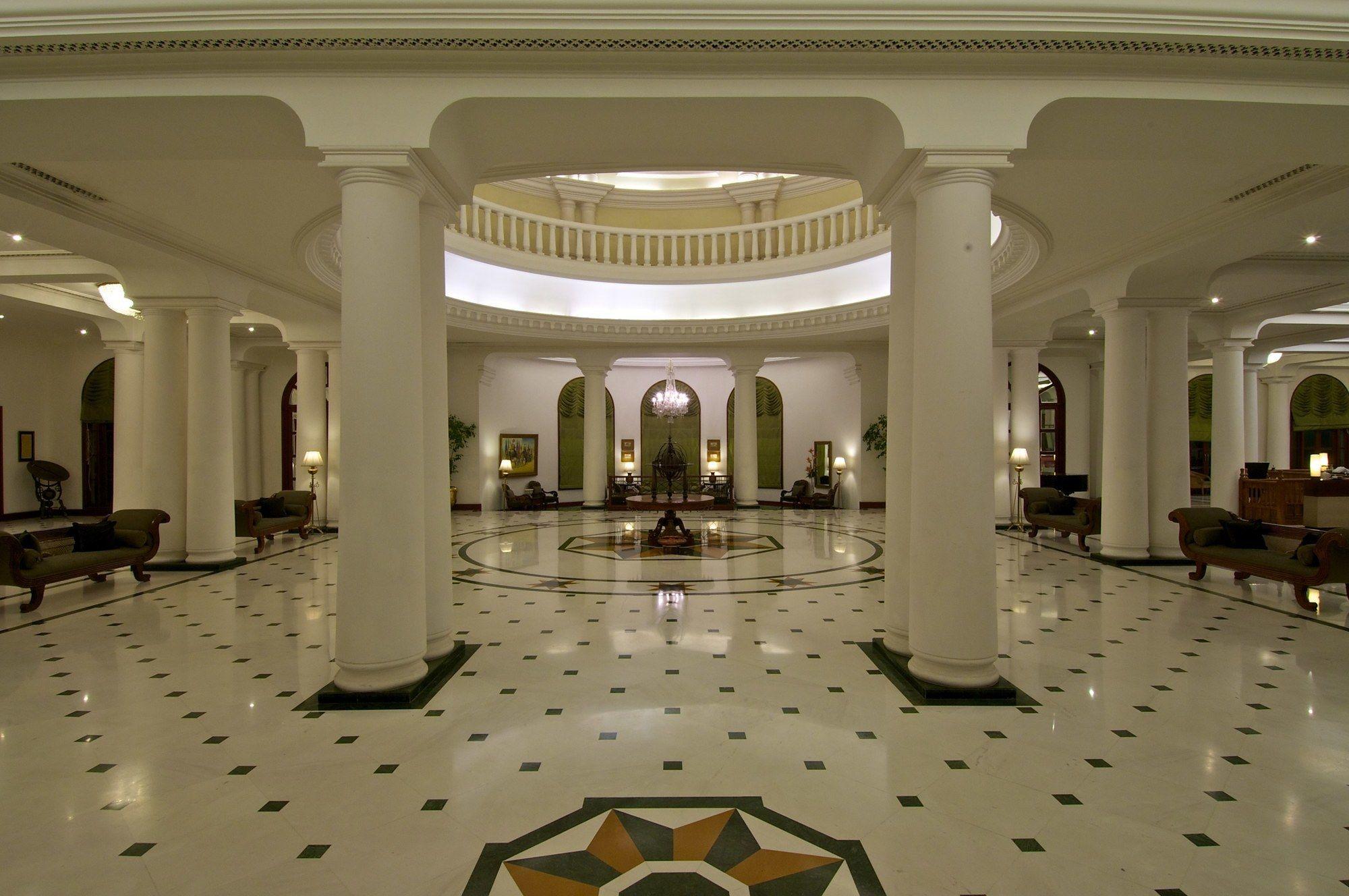 Hotel Taj Mahal, Lucknow Zewnętrze zdjęcie