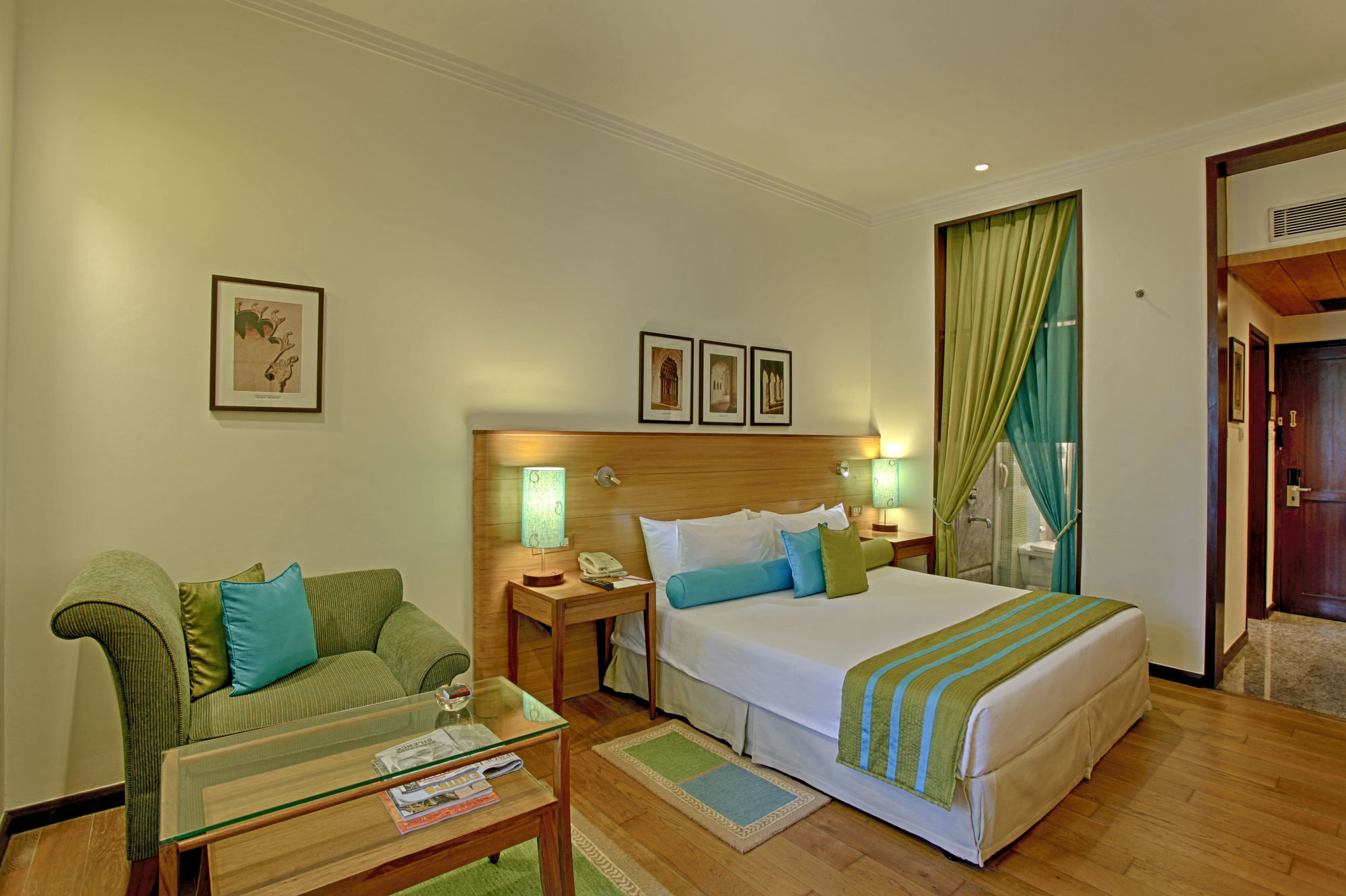 Hotel Taj Mahal, Lucknow Zewnętrze zdjęcie