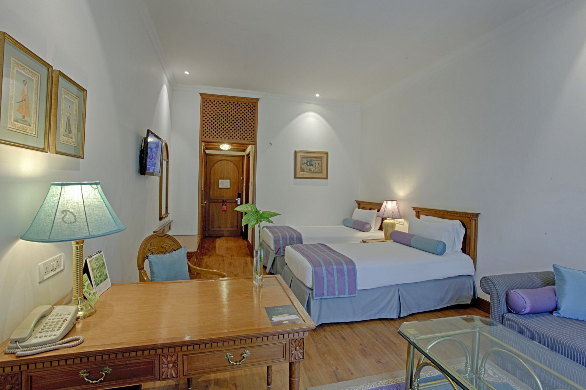 Hotel Taj Mahal, Lucknow Zewnętrze zdjęcie