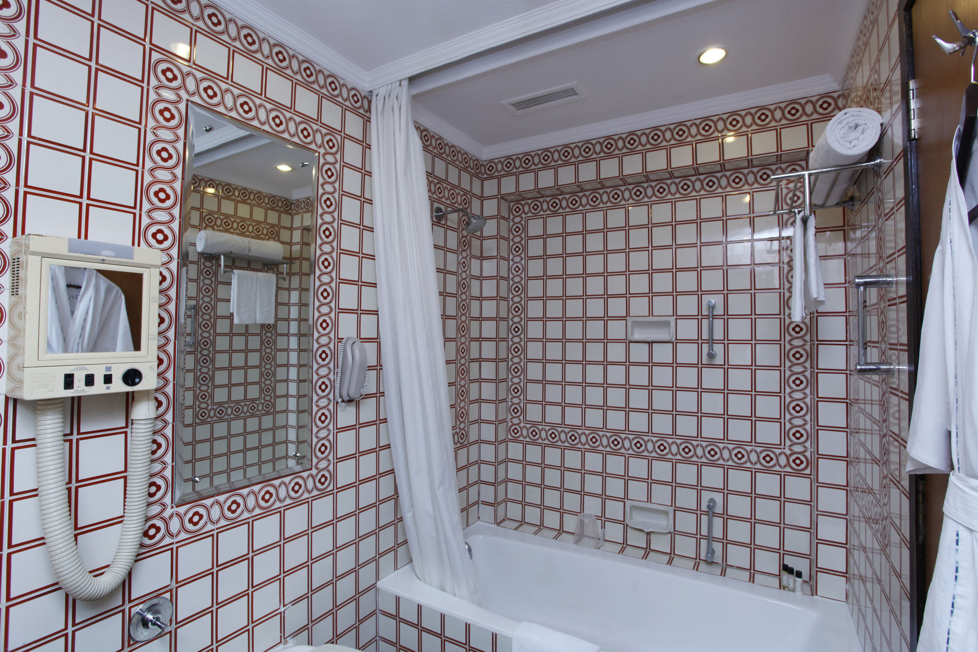 Hotel Taj Mahal, Lucknow Zewnętrze zdjęcie