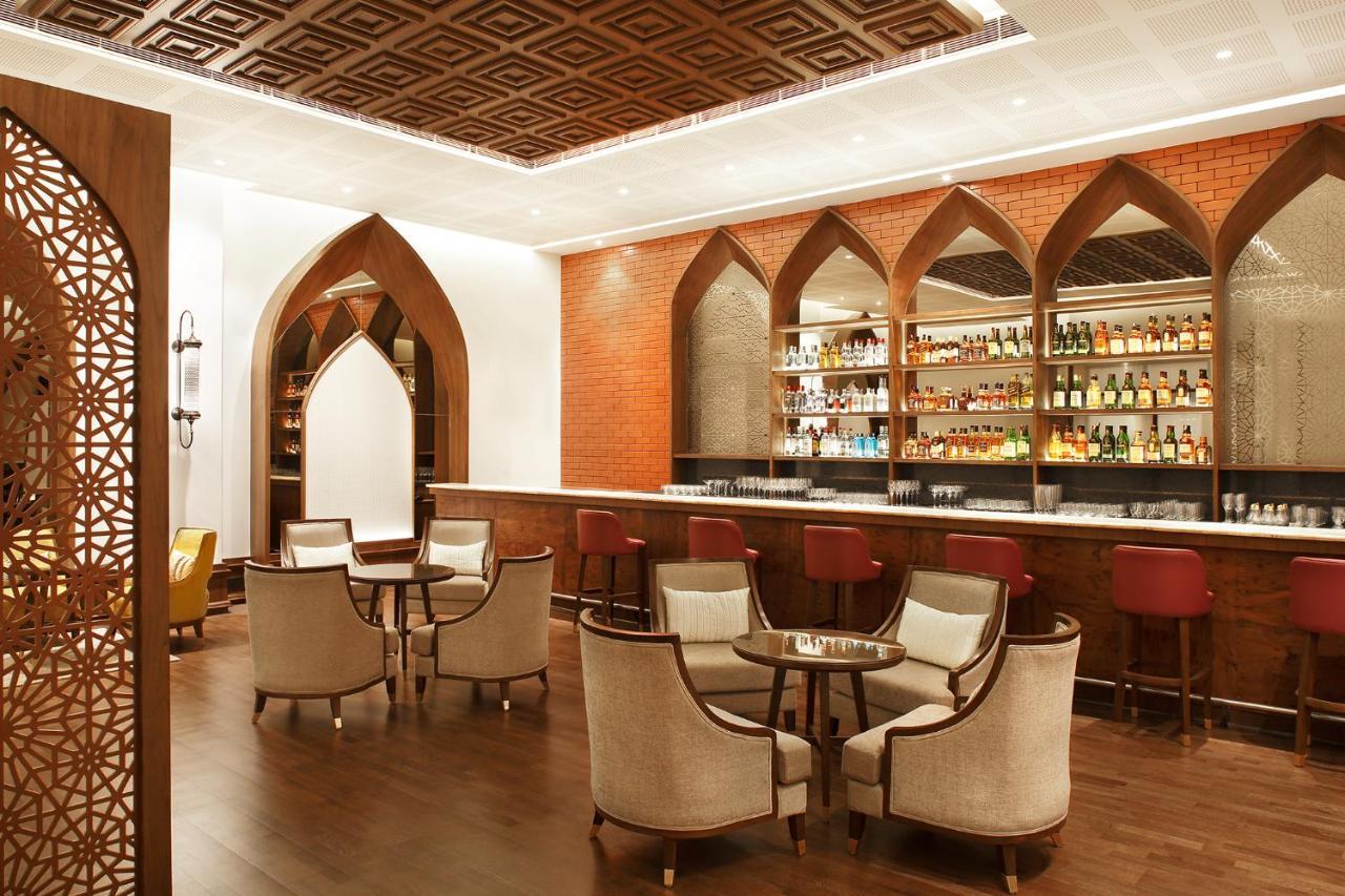 Hotel Taj Mahal, Lucknow Zewnętrze zdjęcie